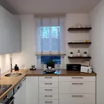 B & S - Free Garage Parking Apartmán