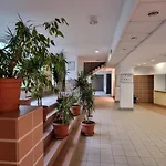 B & S - Free Garage Parking Apartmán *