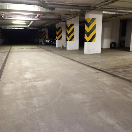 B & S - Free Garage Parking Apartament
