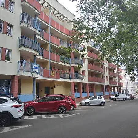 Apartament B & S - Free Garage Parking *