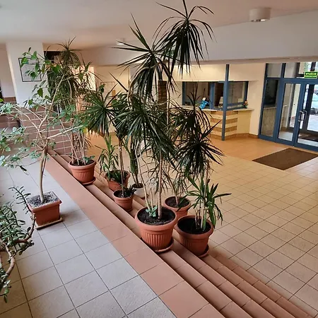 Apartament B & S - Free Garage Parking